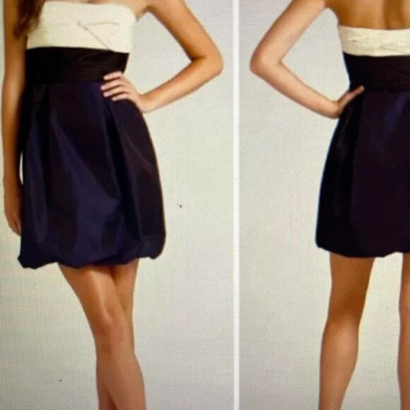BCBGMaxAzria Dresses & Skirts - BCBGMAXAZRIA Cream Black Navy Bubble Night Out Dress size 10